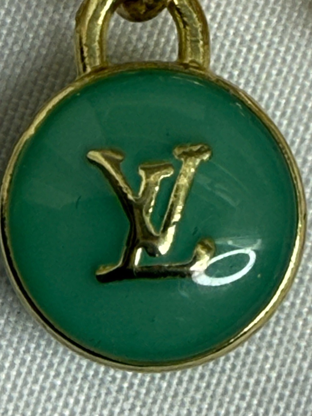 LOUIS VUITTON PASTILLE’S CHARM GREEN
